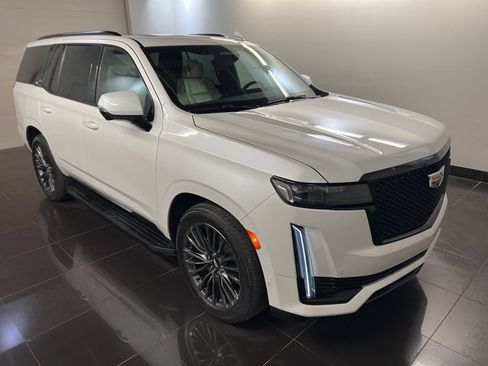 Used 2021 Cadillac Escalade Sport w/ Driver Assist Tech Package AWD/4WD image 1