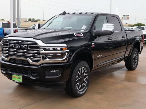 New 2026 RAM 2500 Limited AWD/4WD image 3