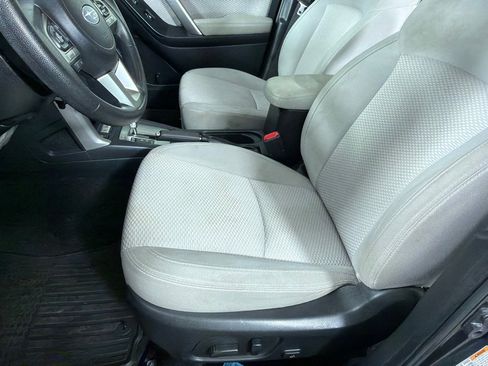 Used 2017 Subaru Forester 2.5i Premium AWD/4WD image 12