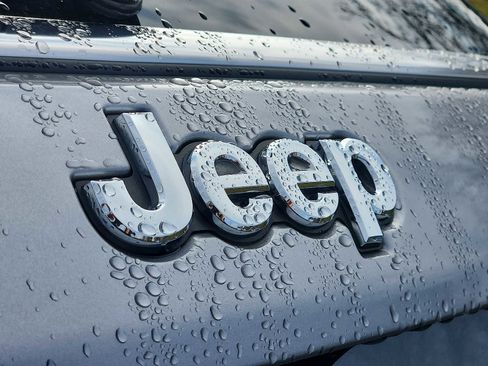 Certified 2023 Jeep Compass Latitude w/ Sun and Sound Group image 29