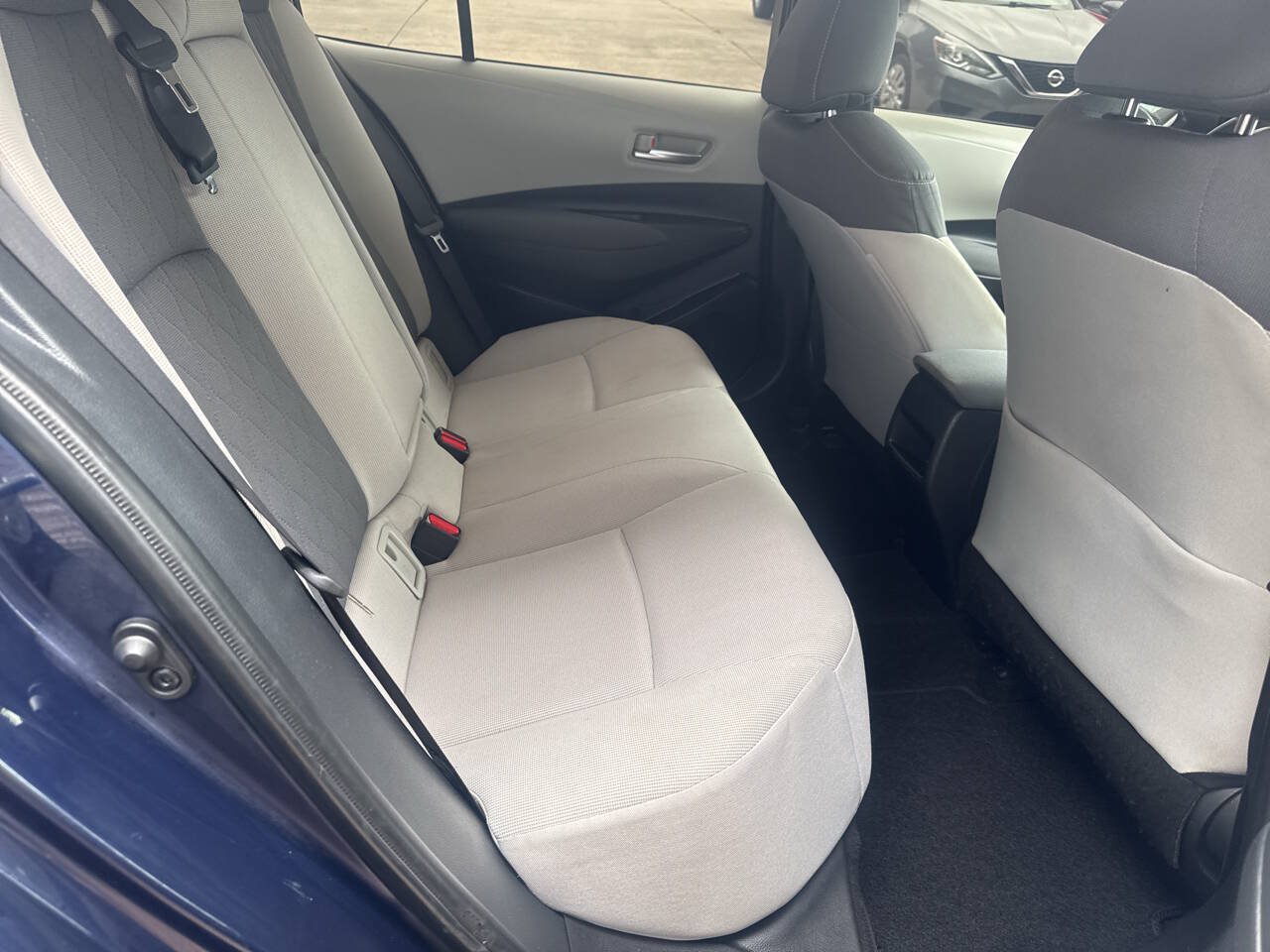 Used 2020 Toyota Corolla LE FWD image 13