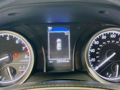 Used 2024 Toyota Camry LE image 12