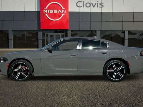 Used 2018 Dodge Charger SXT Plus RWD image 6