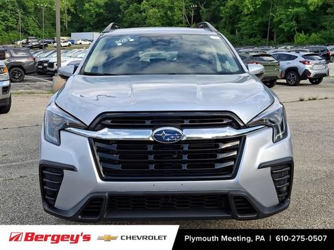 Used 2023 Subaru Ascent Premium AWD/4WD image 3