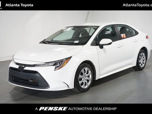 Certified 2024 Toyota Corolla LE image 1