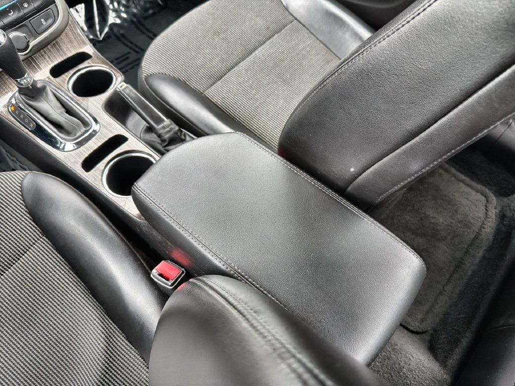 Used 2015 Chevrolet Malibu LT w/ Power Convenience Package FWD image 20
