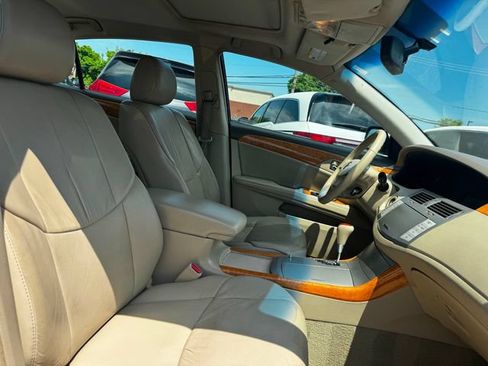 Used 2005 Toyota Avalon XLS FWD image 19