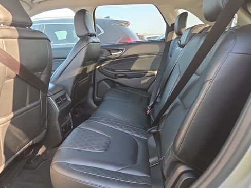 Used 2024 Ford Edge Titanium AWD/4WD image 8
