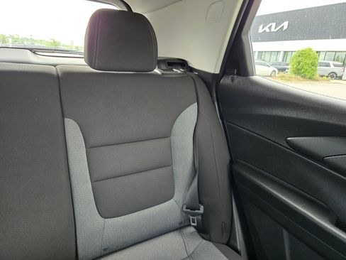 Used 2024 Chevrolet TrailBlazer LS w/ LS Convenience Package FWD image 14