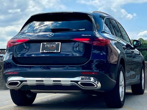 Used 2024 Mercedes-Benz GLC 300 4MATIC image 7