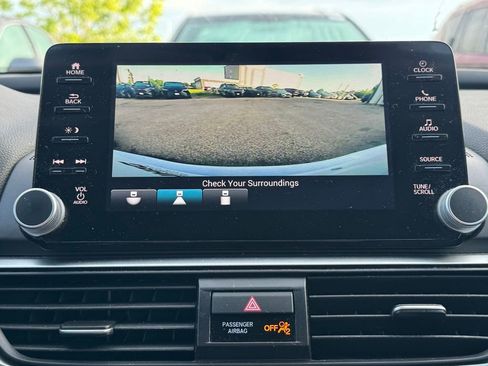 Used 2021 Honda Accord LX image 3