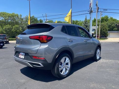 Used 2025 Buick Encore GX Preferred AWD/4WD image 9
