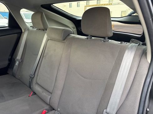 Used 2015 Toyota Prius Two image 25