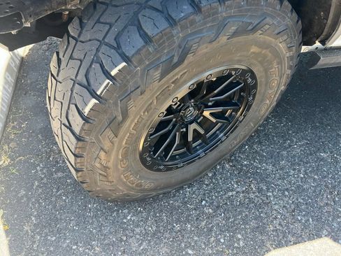 Used 2022 Ford Bronco 4-Door AWD/4WD image 2