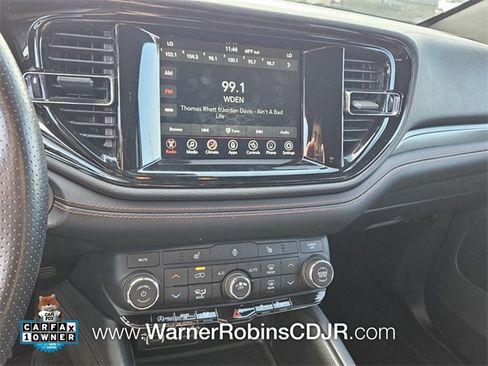 Used 2023 Dodge Durango GT image 21
