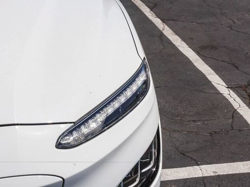 Certified 2023 Hyundai Kona Limited FWD image 13