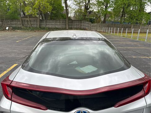 Used 2020 Toyota Prius Prime Limited image 7