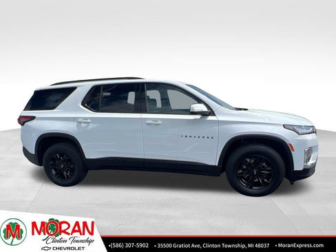 Certified 2023 Chevrolet Traverse LT FWD image 8