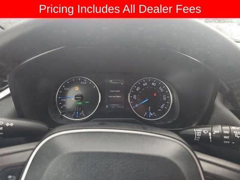 Used 2022 Toyota RAV4 SE AWD/4WD image 9
