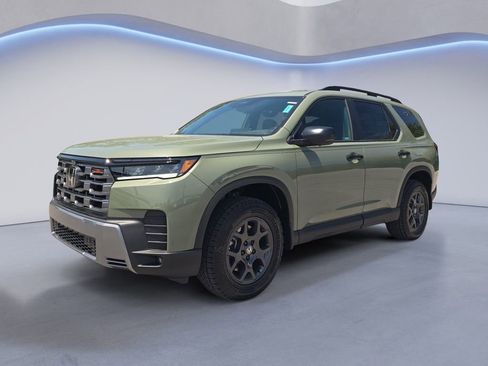 New 2026 Honda Pilot TrailSport image 1