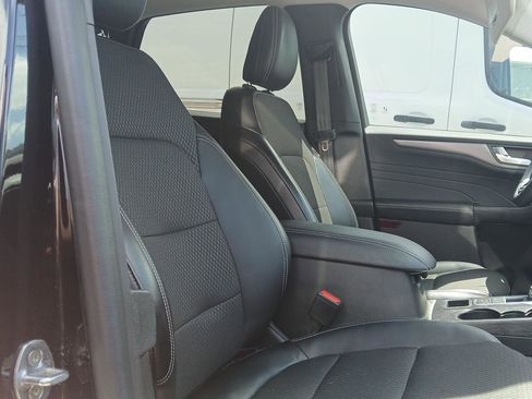 Used 2024 Ford Escape SE FWD image 11