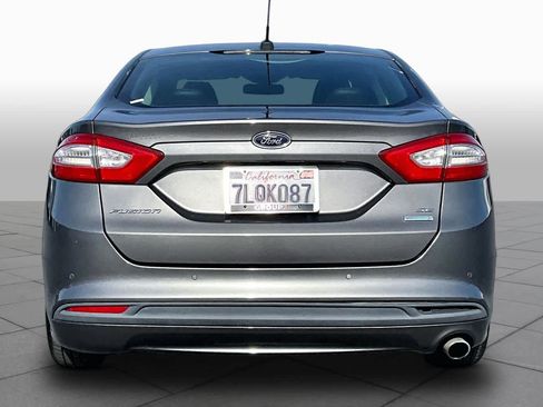 Used 2013 Ford Fusion SE FWD image 4