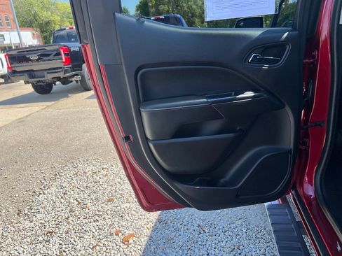 Used 2017 GMC Canyon Denali AWD/4WD image 15