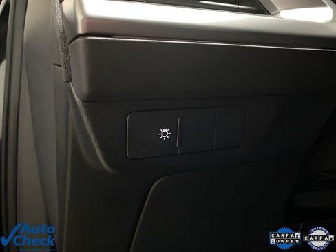 Used 2024 Audi Q4 e-tron Premium image 26