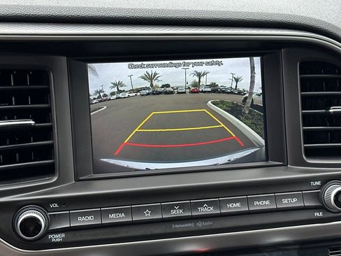 Used 2020 Hyundai Elantra Value Edition FWD image 24