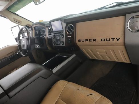 Used 2013 Ford F250 Lariat w/ Lariat Interior Pkg image 26