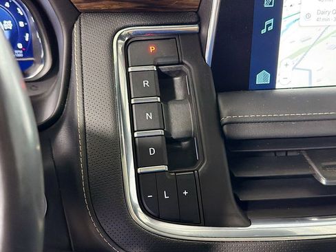 Used 2023 Chevrolet Tahoe Premier AWD/4WD image 19