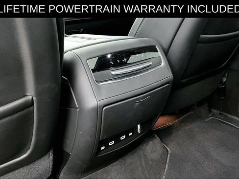 Used 2024 Cadillac Escalade Sport Platinum RWD image 31