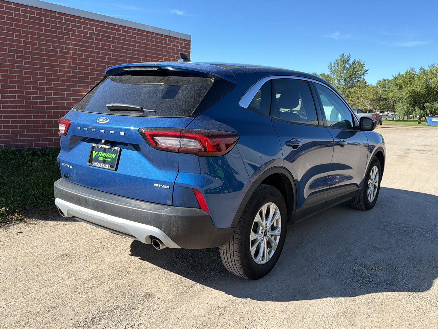 Used 2023 Ford Escape Active AWD/4WD image 3