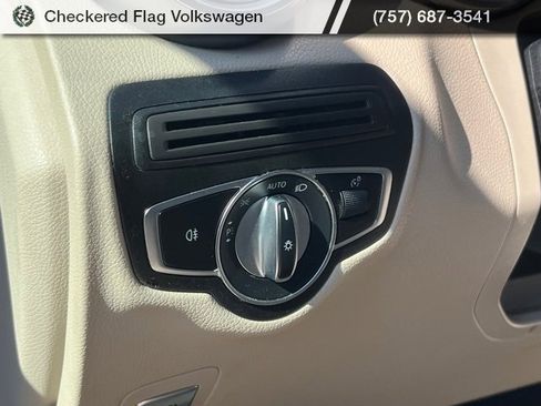 Used 2021 Mercedes-Benz GLC 300 4MATIC image 17