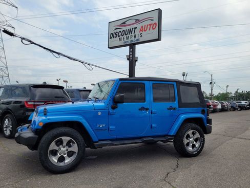Used 2016 Jeep Wrangler Unlimited Sahara AWD/4WD image 5