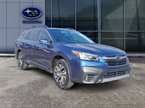 Certified 2021 Subaru Outback Limited image 3