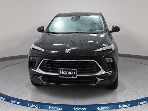 Used 2025 Buick Encore GX Preferred AWD/4WD image 3
