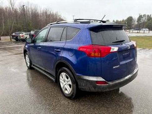 Used 2015 Toyota RAV4 LE AWD/4WD image 7