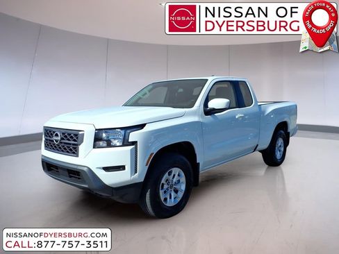 Used 2024 Nissan Frontier SV w/ Technology Package image 7