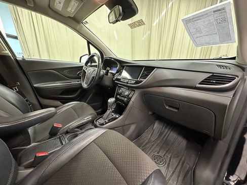 Used 2020 Buick Encore Preferred image 16