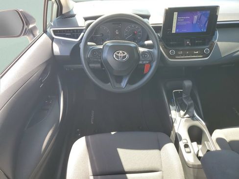 Used 2025 Toyota Corolla LE FWD image 13