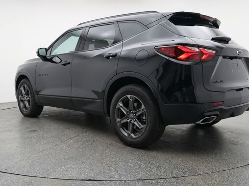 Used 2025 Chevrolet Blazer LT FWD image 6