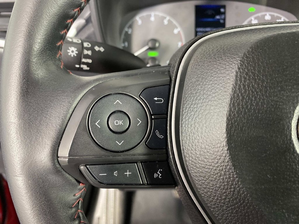 Used 2024 Toyota Corolla Cross AWD Hybrid w/ Moonroof Package image 17