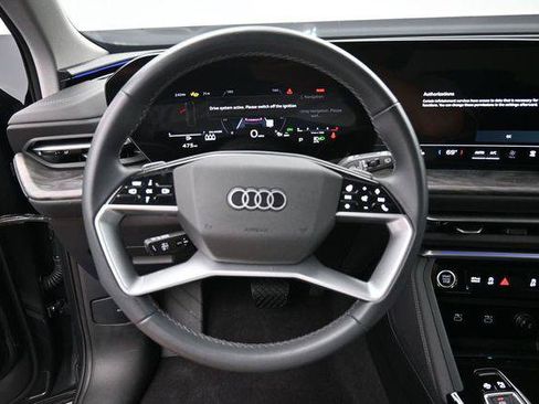 Used 2025 Audi Q5 Premium w/ Convenience Package AWD/4WD image 15