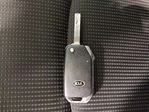 Used 2021 Kia Forte LXS image 32