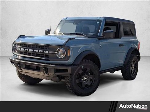 Used 2023 Ford Bronco Black Diamond image 1