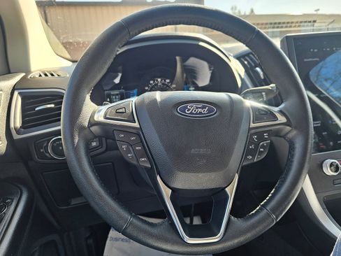 Used 2022 Ford Edge SEL w/ Convenience Package image 15