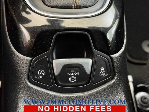 Used 2018 Jeep Compass Limited AWD/4WD image 34