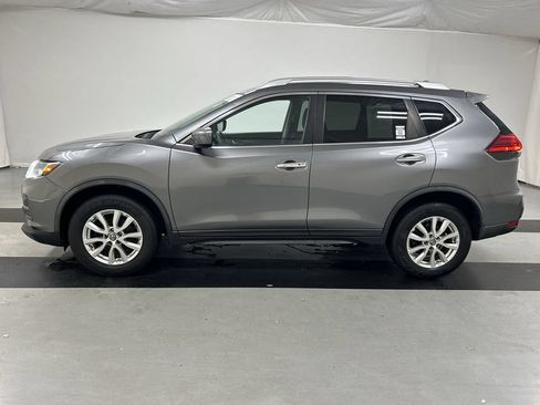 Used 2017 Nissan Rogue SV AWD/4WD image 6