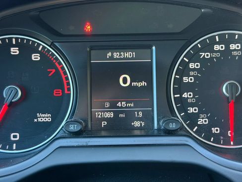 Used 2016 Audi Q5 2.0T Premium Plus w/ Technology Package AWD/4WD image 41